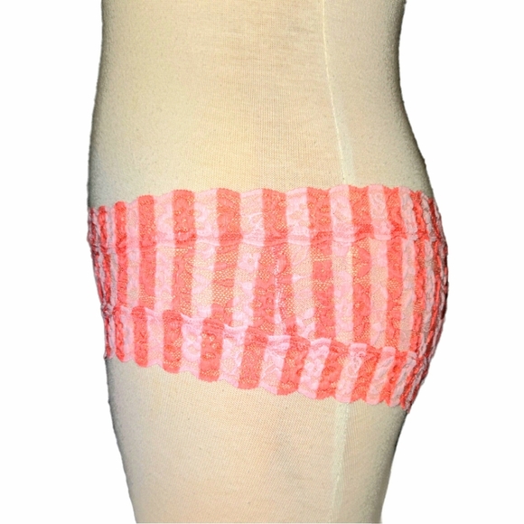 Victoria’s Secret The Lacie Lace Cheeky Panty Pretty Blossom Stripes/Small - NWT - Picture 3 of 5